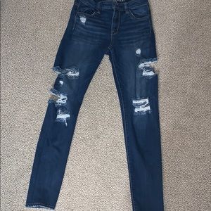 Dark denim, high rise American eagle jeans